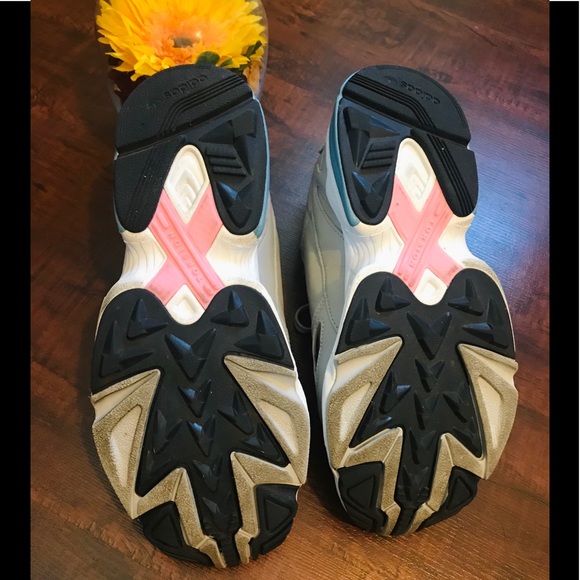 ✨ADIDAS Original Falcon Sneaker - Picture 6 of 7